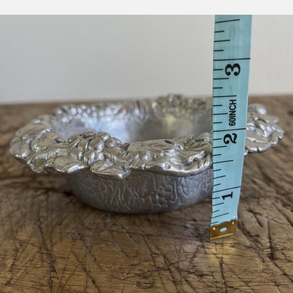 Arthur Court Metal Wine Bottle Holder 1988 Grapevine Hostess Gift Decorative Vtg - Picture 7 of 7